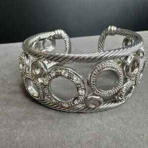 Rhodium Plated Cable Crystal Bracelet Bezel Setting Pave Crystal circles Bangle